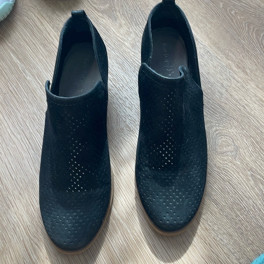 Womens clogs size 8.5